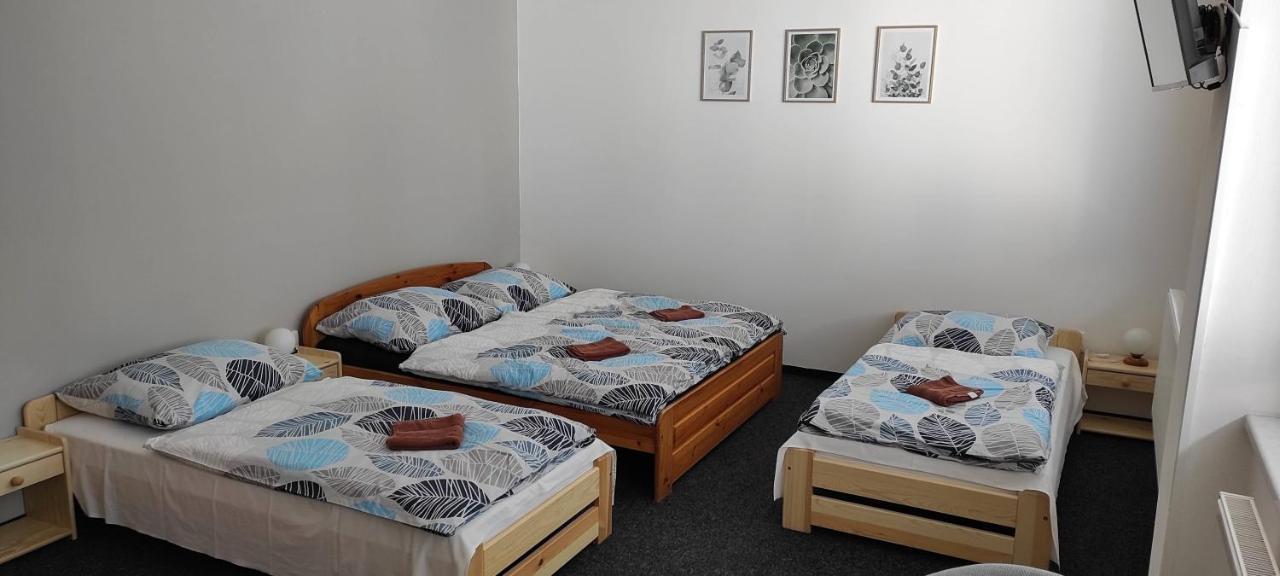 Penzion Koupaliště Litoměřice Bagian luar foto